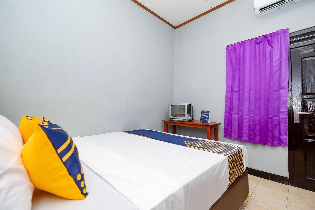 Hotel Spot On 2821 Griya Kawula Syariah Solo Exterior foto