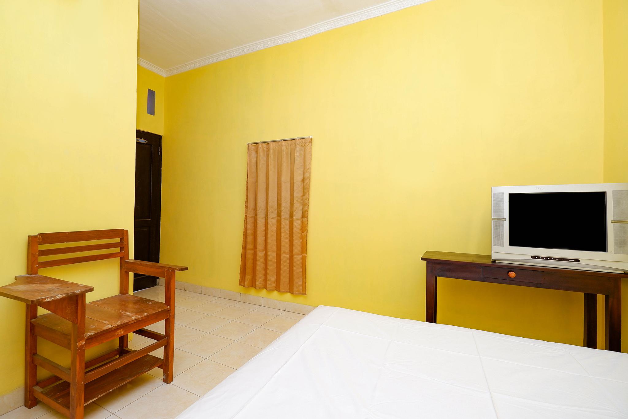Hotel Spot On 2821 Griya Kawula Syariah Solo Exterior foto