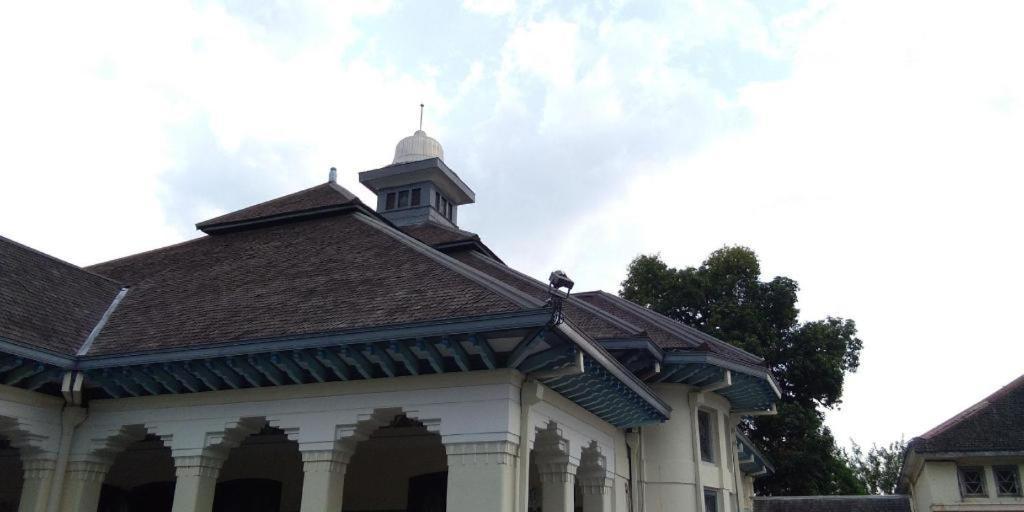 Hotel Spot On 2821 Griya Kawula Syariah Solo Exterior foto